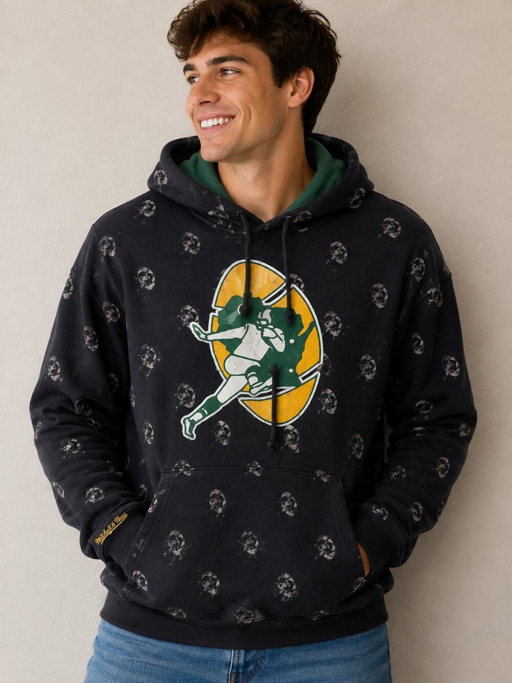 Mitchell & Ness Green Bay Packers Throwback Hoodie Black Skull Print Men's Small